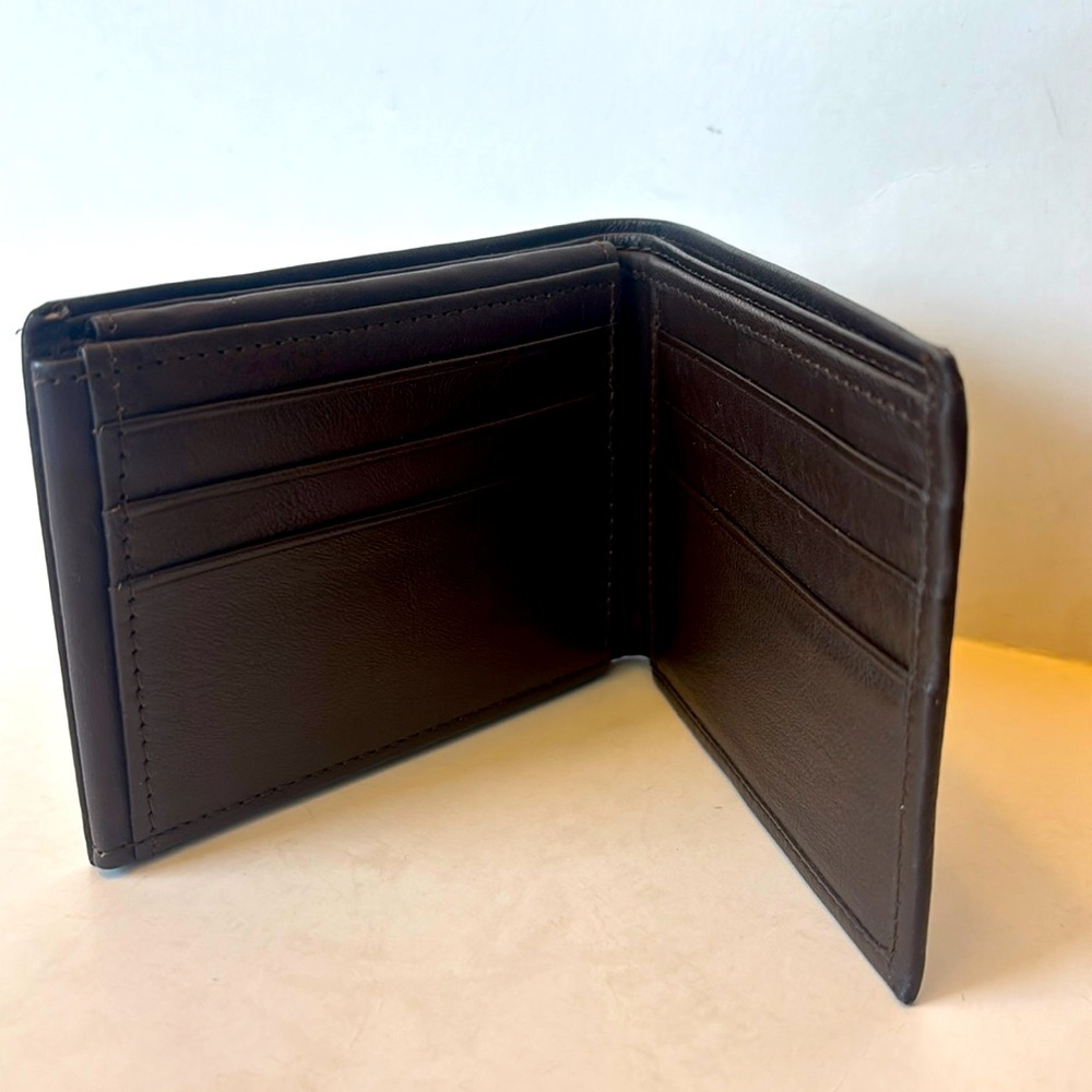 Men’s leather wallet brown NWOT never used mens brown leather wallet card holder
